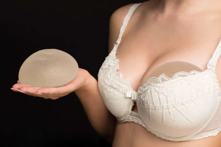Does Breast Implants Increase the Risk of Breast Cancer?